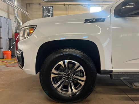 Used 2021 Chevrolet Colorado Z71 w/ Safety Package image 10
