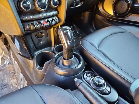 Used 2024 MINI Cooper Convertible image 10