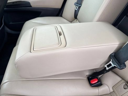 Used 2019 Lexus ES 350 w/ Premium Package FWD image 14