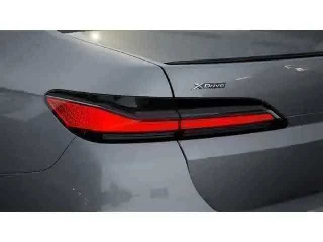 New 2026 BMW 760i xDrive w/ Executive Package AWD/4WD image 8