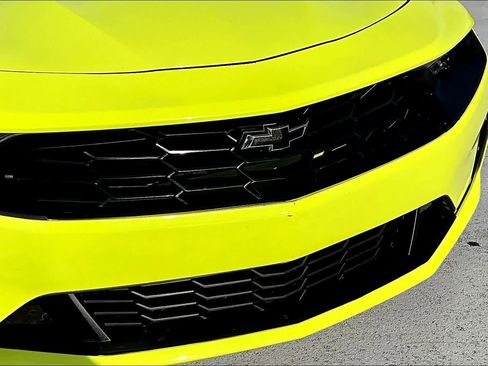 Used 2021 Chevrolet Camaro LT w/ RS Package image 22