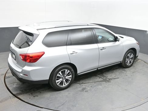 Used 2020 Nissan Pathfinder SL image 35