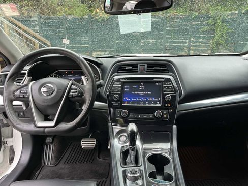 Used 2016 Nissan Maxima SR image 20