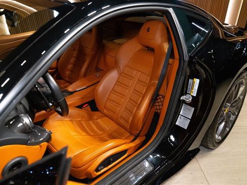 Used 2014 Ferrari F12 Berlinetta RWD image 23
