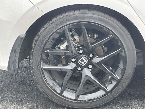 Used 2025 Honda Civic Sport image 13