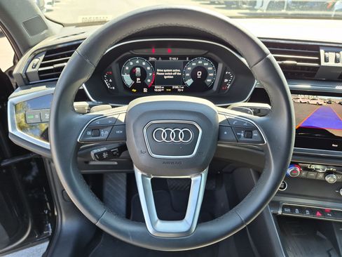 Used 2025 Audi Q3 2.0T Premium w/ Convenience Package AWD/4WD image 18