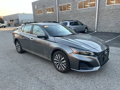 Certified 2025 Nissan Altima 2.5 SV