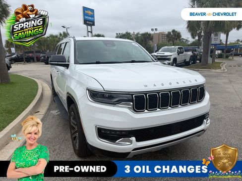 Used 2024 Jeep Wagoneer L Series II image 2