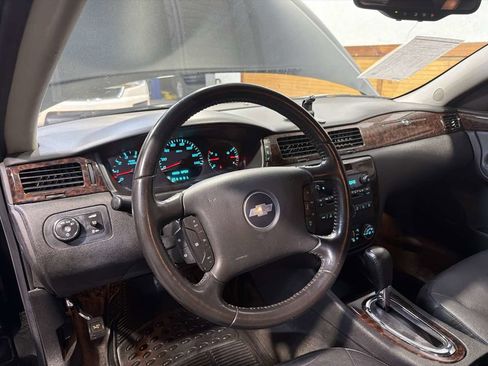 Used 2013 Chevrolet Impala LTZ image 17