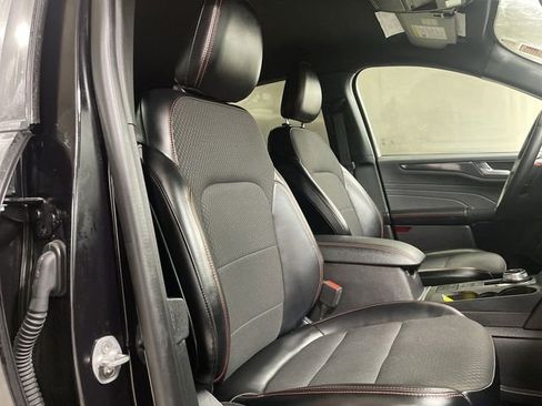 Used 2024 Ford Escape ST-Line image 23