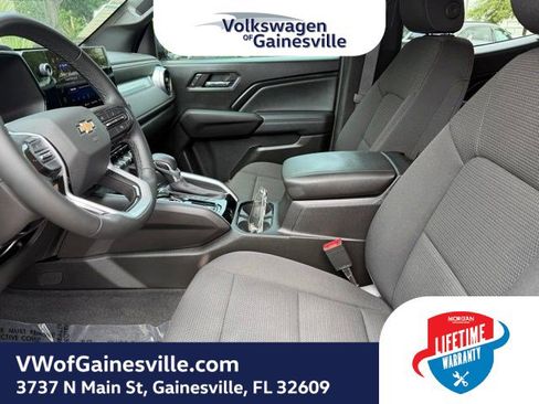 Used 2024 Chevrolet Colorado LT w/ LT Convenience Package AWD/4WD image 17