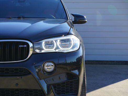Used 2017 BMW X5 M image 10