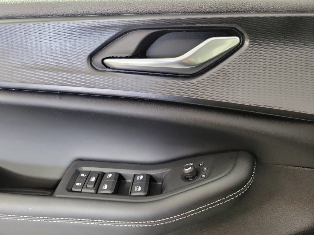 New 2026 Jeep Grand Cherokee Laredo RWD image 16