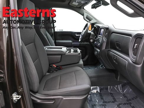Used 2020 Chevrolet Silverado 1500 Custom w/ Custom Value Package AWD/4WD image 23