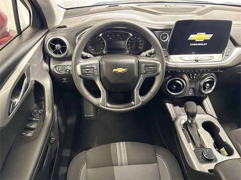 Used 2024 Chevrolet Blazer LT w/ Convenience Package image 14