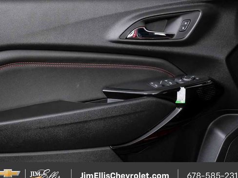 New 2026 Chevrolet Trax RS w/ Sunroof Package image 6