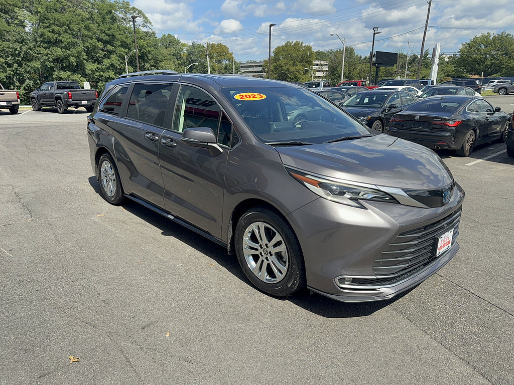 Certified 2023 Toyota Sienna Platinum AWD/4WD image 4