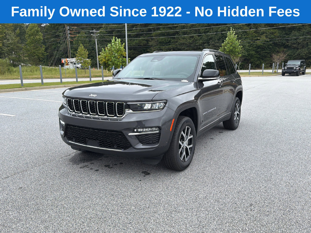 Used 2025 Jeep Grand Cherokee Limited w/ Luxury Tech Group II AWD/4WD image 3