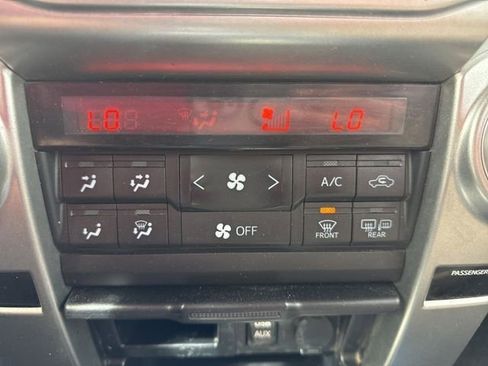 Used 2013 Toyota 4Runner Limited AWD/4WD image 15