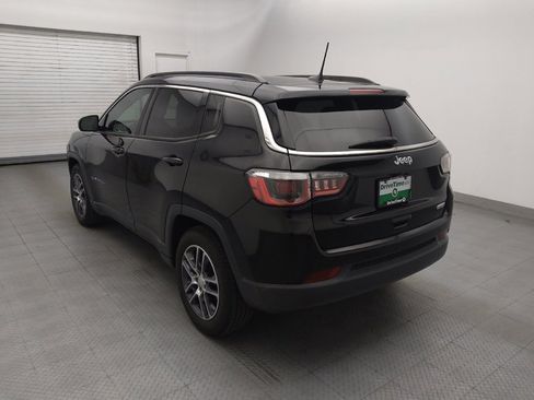 Used 2019 Jeep Compass Latitude w/ Popular Equipment Group FWD image 5