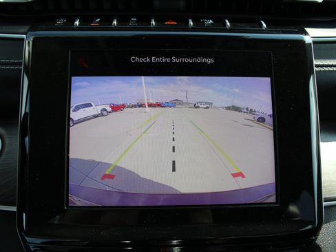 Used 2021 Jeep Grand Cherokee L Limited AWD/4WD image 27