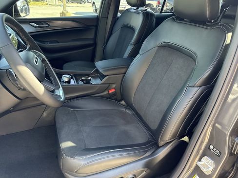 New 2025 Jeep Grand Cherokee Altitude AWD/4WD image 12