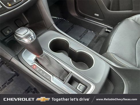 Used 2018 Chevrolet Equinox Premier image 18