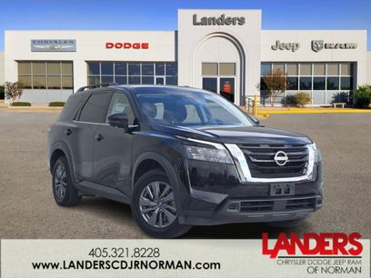 Used 2024 Nissan Pathfinder SV