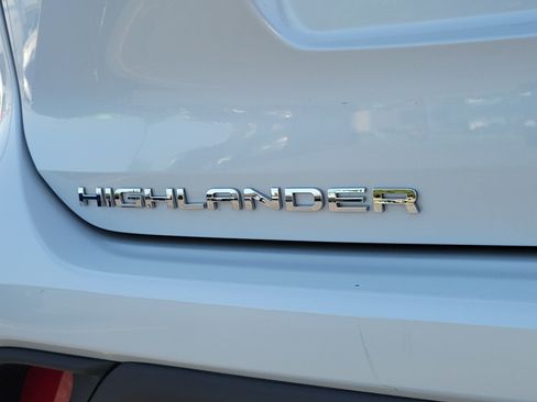Used 2026 Toyota Highlander XLE AWD/4WD image 6