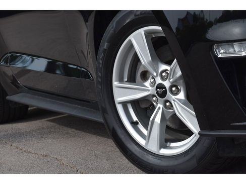 Used 2020 Ford Mustang Coupe RWD image 11