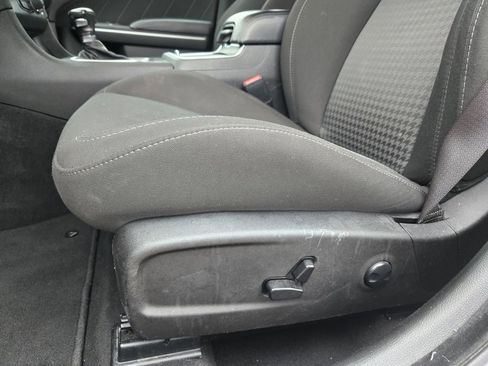 Used 2023 Dodge Charger GT image 7