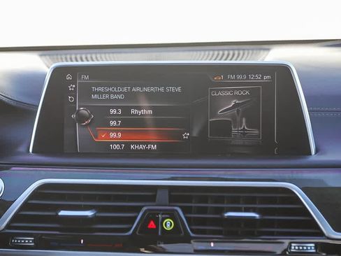 Used 2017 BMW 740e xDrive image 13