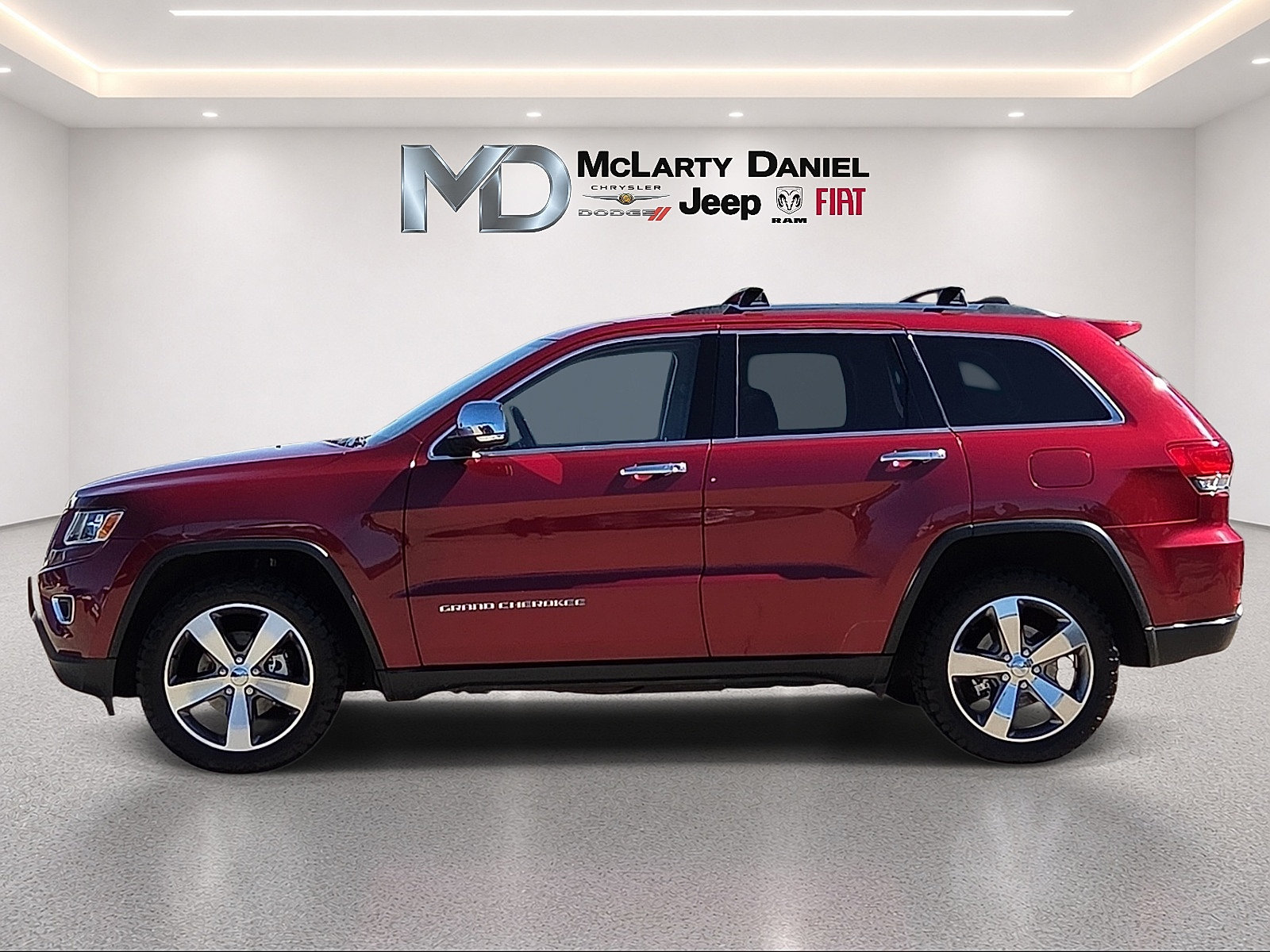 Used 2015 Jeep Grand Cherokee Limited AWD/4WD image 3