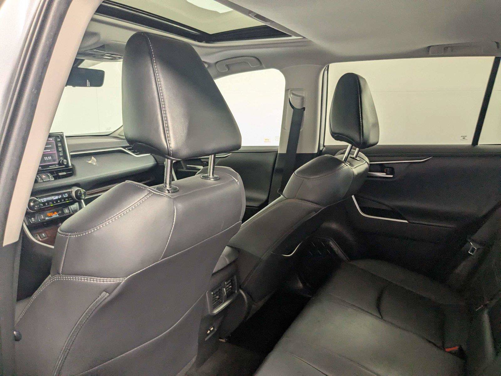 Used 2021 Toyota RAV4 Limited AWD/4WD image 38