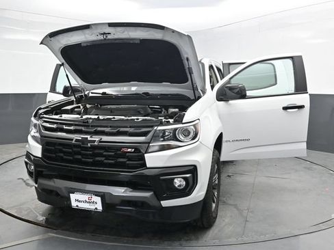 Used 2022 Chevrolet Colorado Z71 w/ Safety Package AWD/4WD image 35