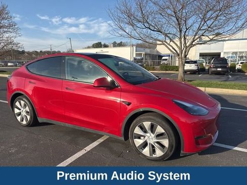 Used 2023 Tesla Model Y Long Range image 3