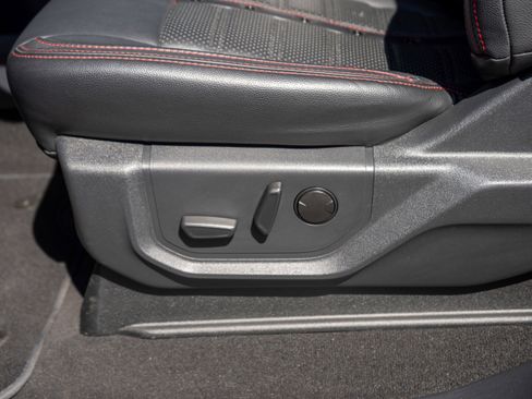 Used 2022 Ford F250 Lariat w/ Lariat Ultimate Package image 24