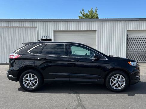 Used 2021 Ford Edge SEL w/ Cargo Accessory Package AWD/4WD image 4