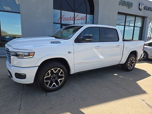 New 2026 RAM 1500 Laramie w/ Laramie Preferred Package AWD/4WD image 3