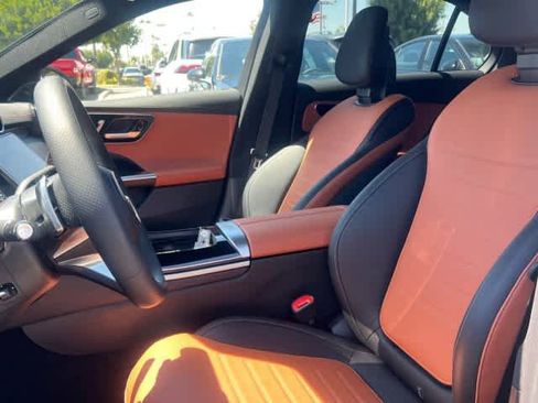 New 2024 Mercedes-Benz C 300 4MATIC Sedan image 4