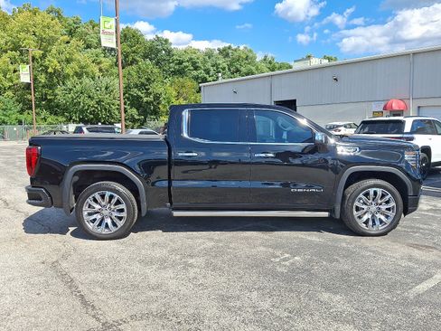 Used 2024 GMC Sierra 1500 Denali w/ Denali Reserve Package image 13