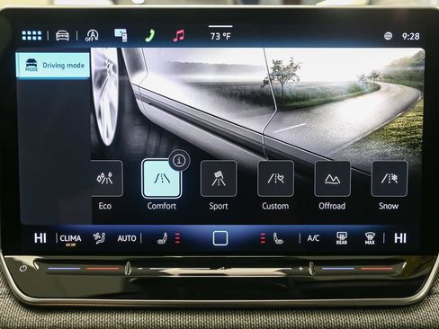 Used 2025 Volkswagen Tiguan S AWD/4WD image 28