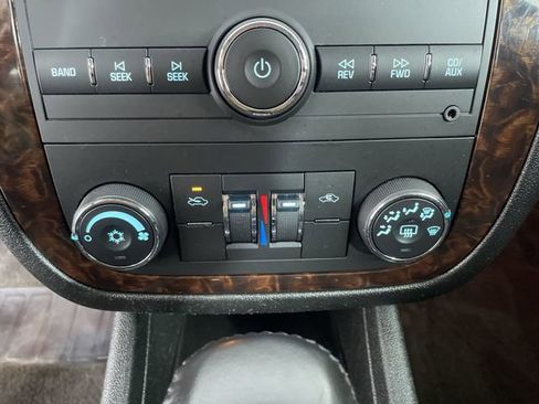 Used 2014 Chevrolet Impala LT w/ LT Sunroof Package image 23