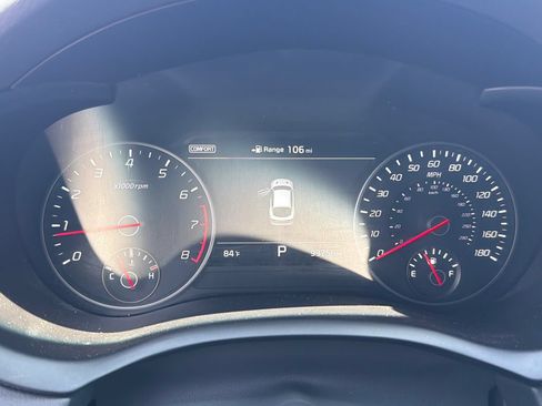 Used 2019 Kia Stinger GT1 RWD image 18