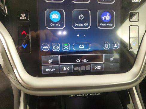 Used 2025 Subaru Outback Premium image 19