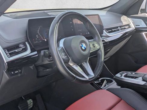 Used 2024 BMW X1 xDrive28i w/ Premium Package image 10