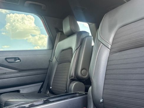 Certified 2023 Nissan Pathfinder Rock Creek AWD/4WD image 38