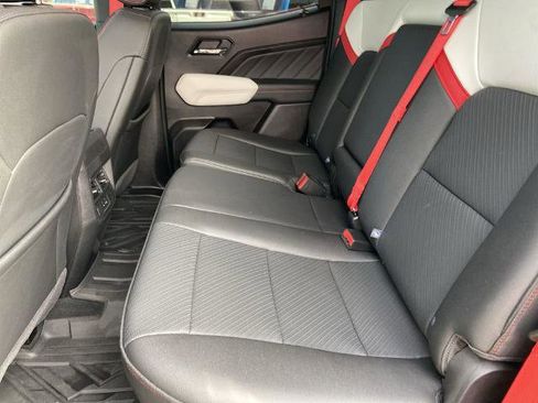 Used 2025 GMC Canyon AT4 w/ AT4X Package image 22