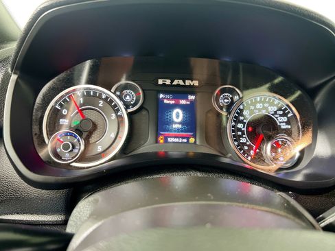Used 2024 RAM 3500 Big Horn image 22
