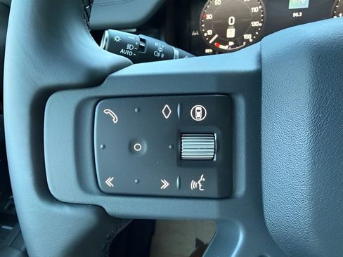 New 2026 Land Rover Defender 90 X-Dynamic SE AWD/4WD image 19